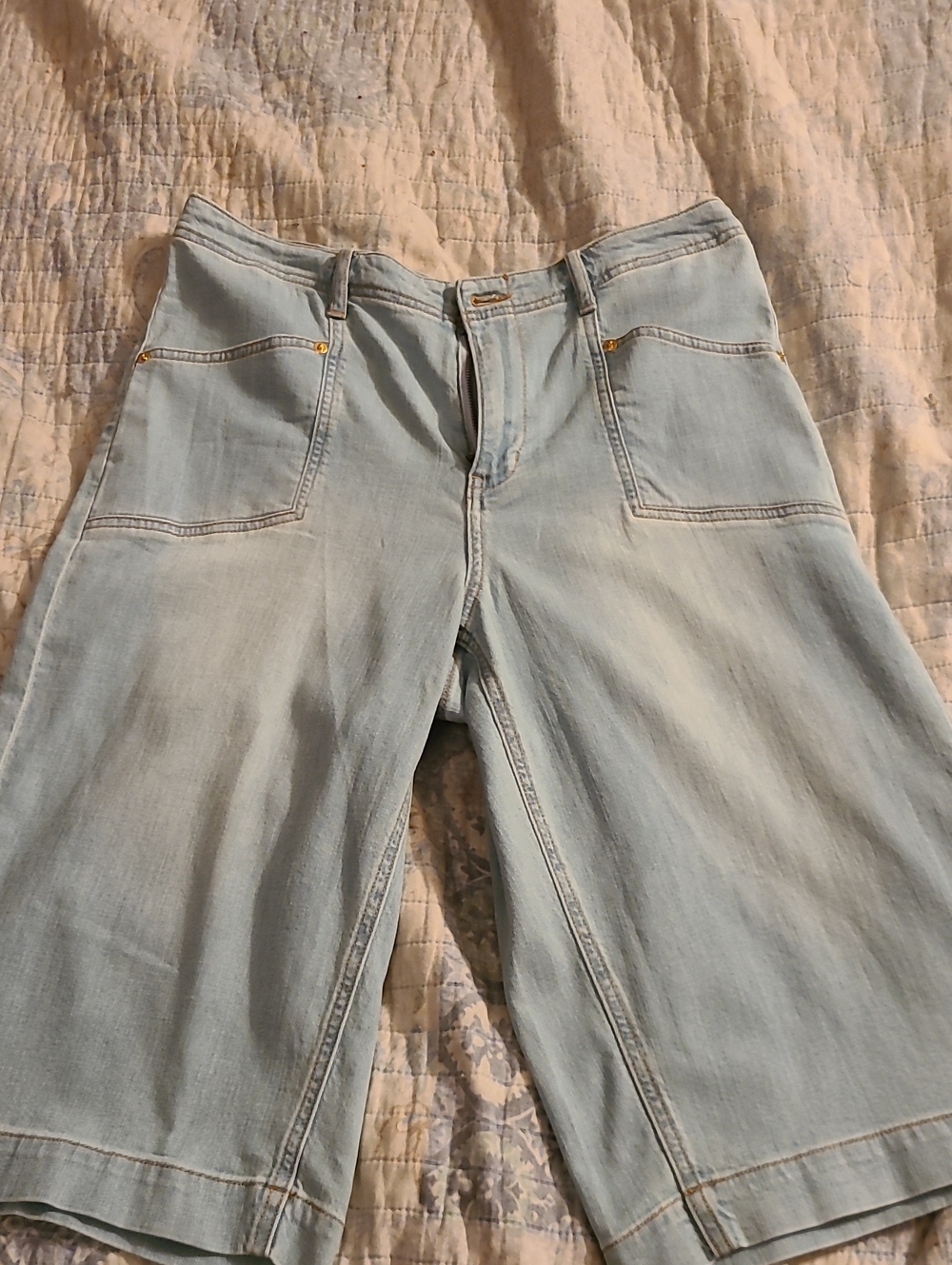 Light Blue Wide-Leg Women’s Jeans